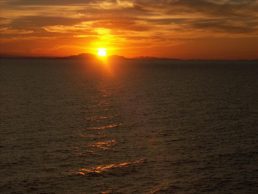 Solen hann g� ned innan vi anl�pte till Olbia