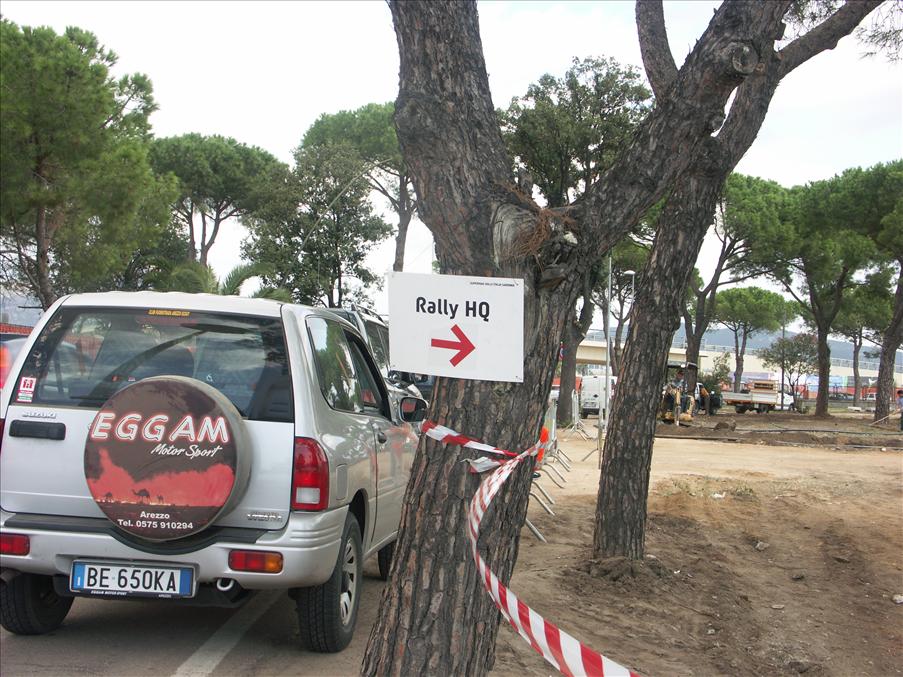 Rally p� Sardinien �r en stor h�ndelse. Bl.a. �r (n�stan) alla hotellrum uthyrda.