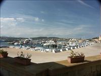 En del av hamnen i Golfo Aranci