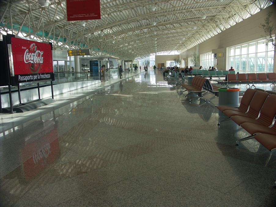 Avg�ngshallen i Olbia