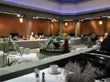 Vi hade bestämt att äta lunch på restaurang Palmehaven som nu serverade en utmärkt buffé. Förr, för så där 45 år sedan, fanns det palmer här och man serverade kalvfilé Oscar.