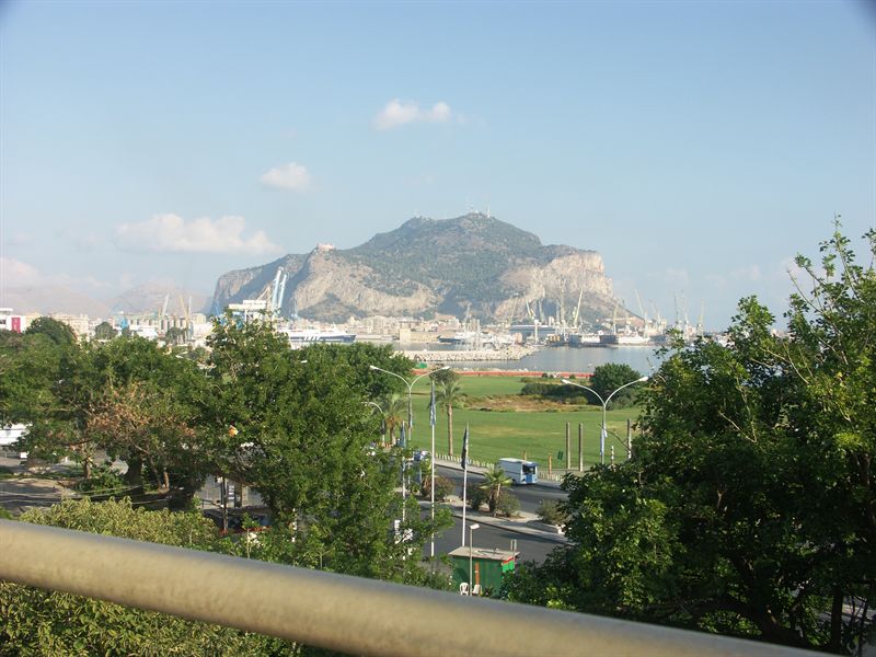Utsikt fr�n hotellrummet