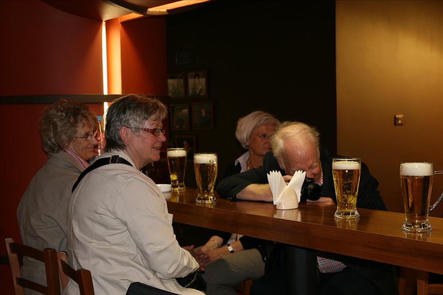 Dags f�r en kv�lls�l. Men f�rst ska Torsten...