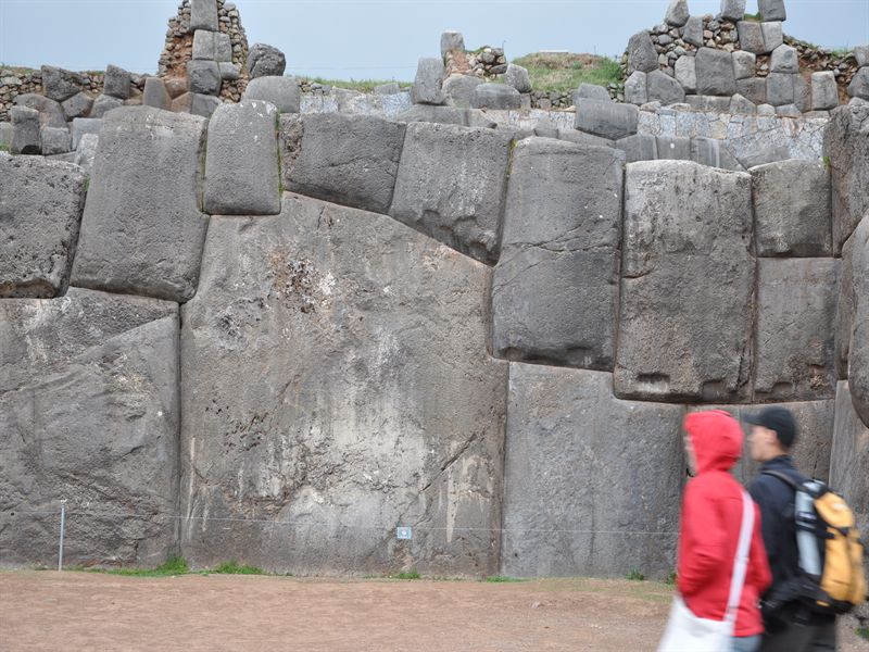 Inkamur strax utanf�r Cusco
