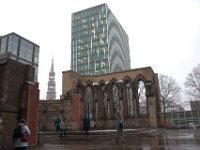 Vi startade dagen med ett besök i (under) Nikolaikyrkan som bombades under kriget. Där finns nu ett museum som beskriver de allierades "Operation Gomorrah" som skapade en eldstorm i innerstan.