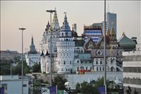 Russkiworld(?) alldeles intill hotellet