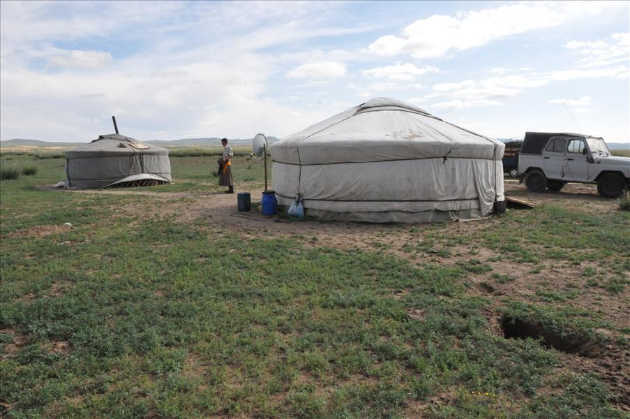 Vi bes�kte en nomadfamilj