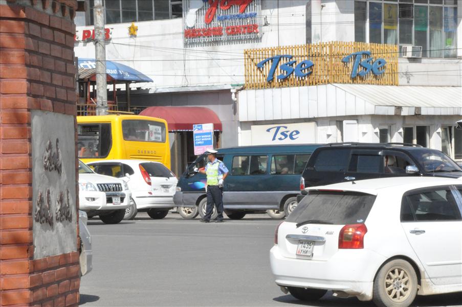 Trafiken �r kaotisk