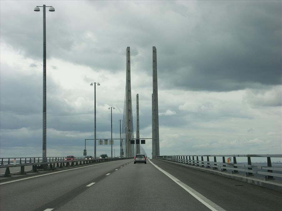P� v�g �ver �resundsbron