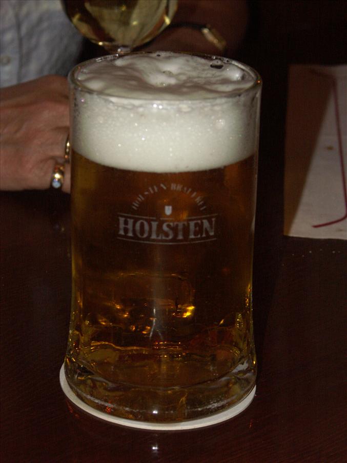 �nnu en Holsten. Nu till maten.