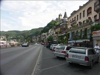 Raden av hus l�ngs Mosel
