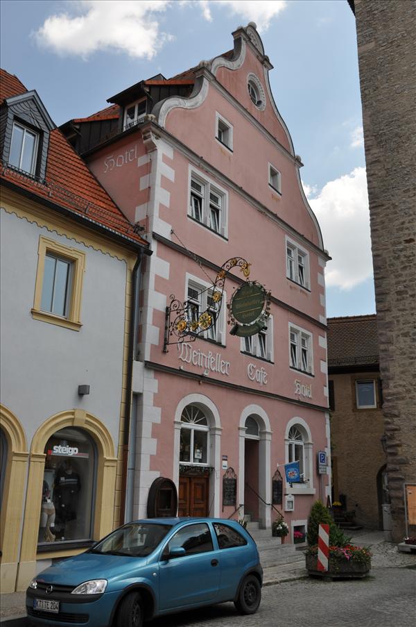 Vi valde att stanna i Volkach lite l�ngre och d� bodde vi alla i detta hotell