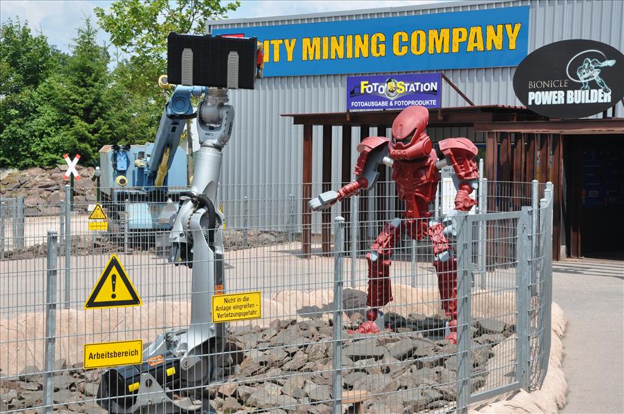 En robot mot en Bionical